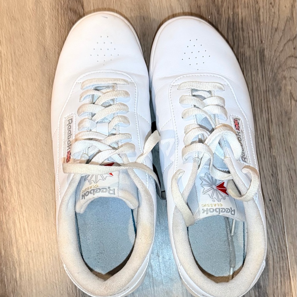 Reebok Classic White Sneakers for Women - Picture 3 of 4